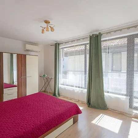 Sea Garden Marina 3 דירה *
