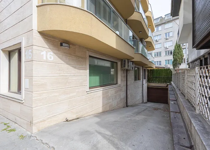 Sea Garden Marina 3 *