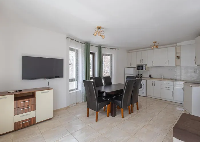 Sea Garden Marina 3 וארנה