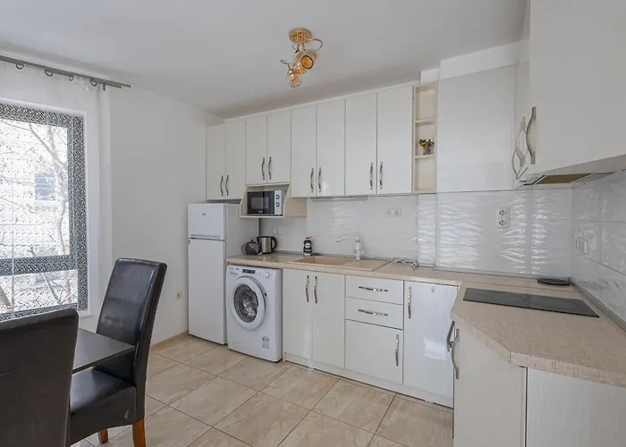 Sea Garden Marina 3 דירה