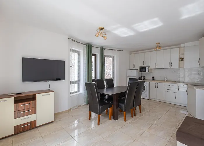 Sea Garden Marina 3 דירה וארנה